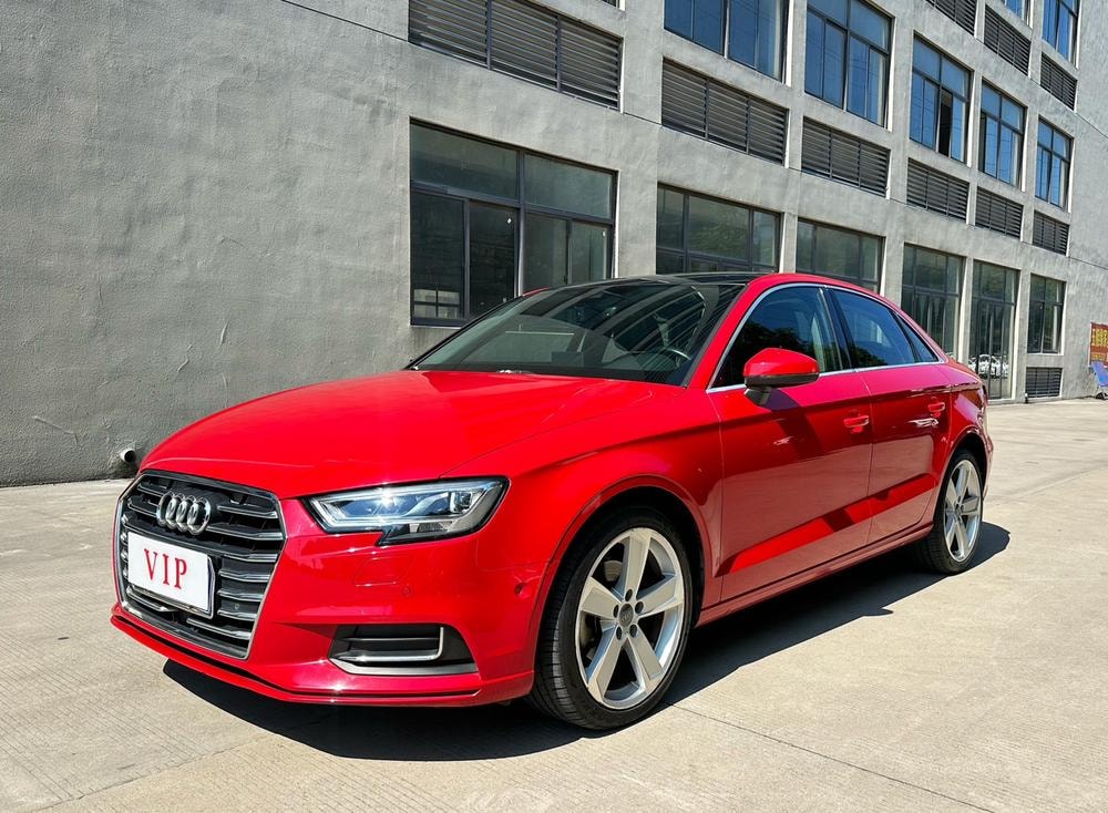 Audi A3 2017 — фото автомобиля 1