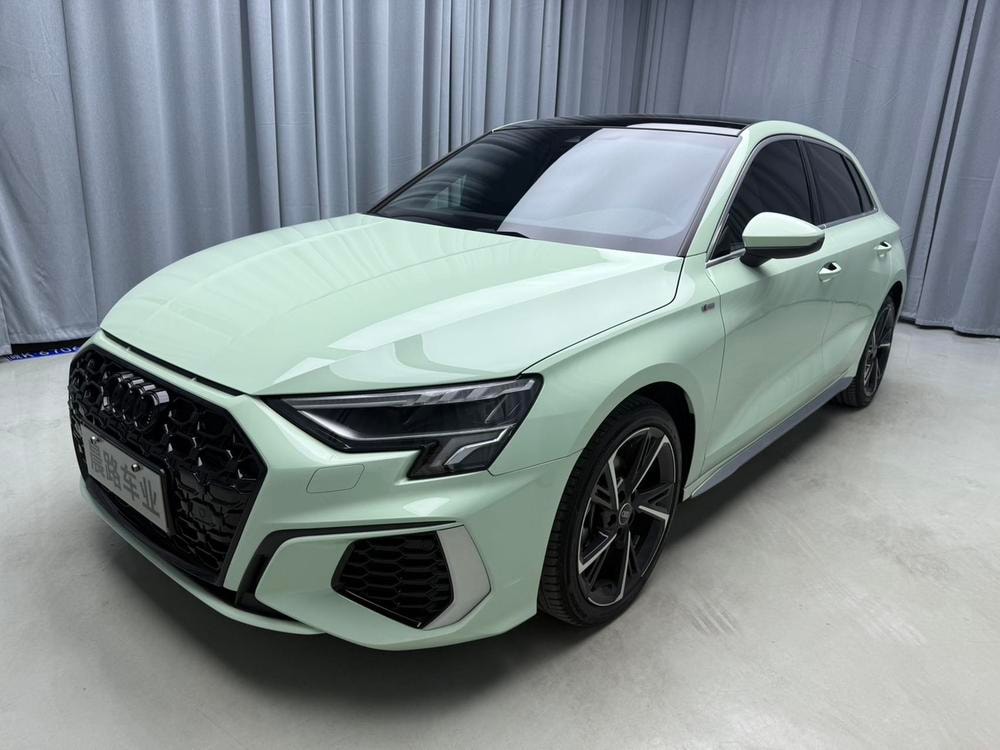 Audi A3 2023 — фото автомобиля