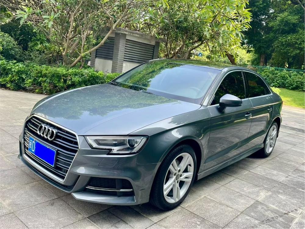 Audi A3 2018 — фото автомобиля