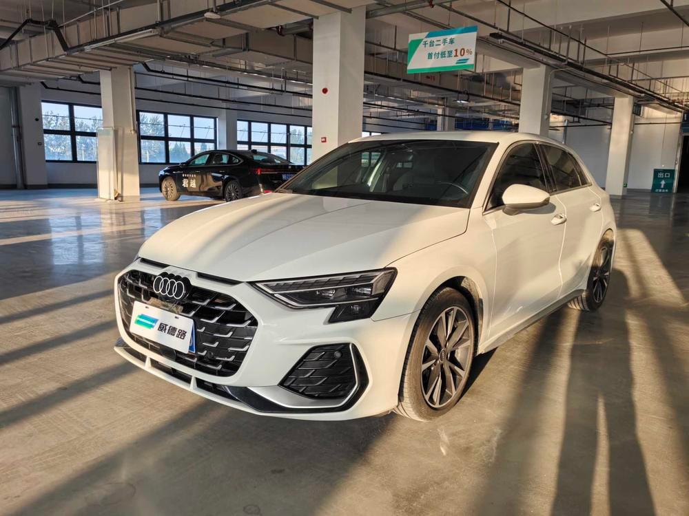 Audi A3 2025 — фото автомобиля