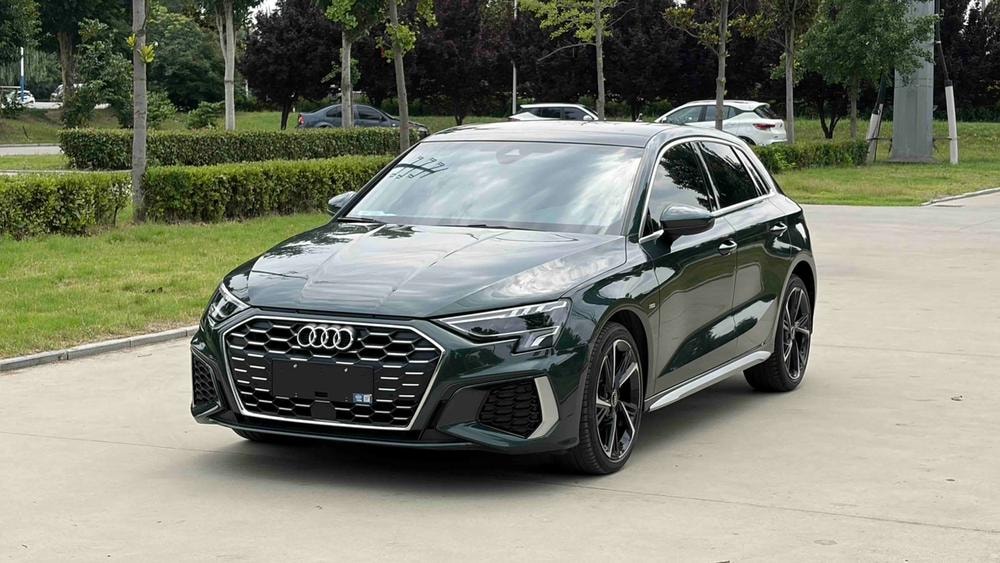 Audi A3 2023 — фото автомобиля