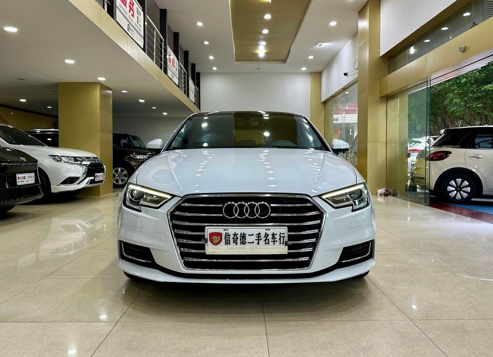 Audi A3 2020 — фото автомобиля