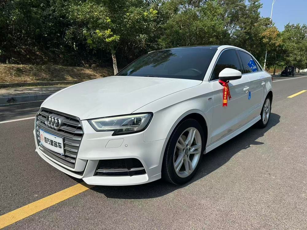 Audi A3 2020 — фото автомобиля