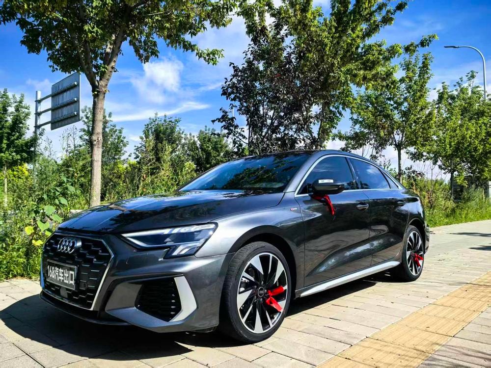 Audi A3 2023 — фото автомобиля