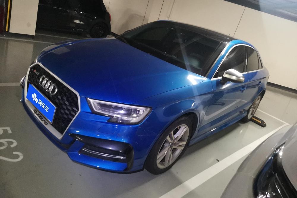 Audi A3 2019 — фото автомобиля
