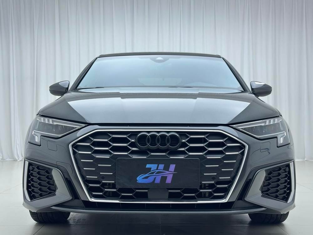Audi A3 2023 — фото автомобиля