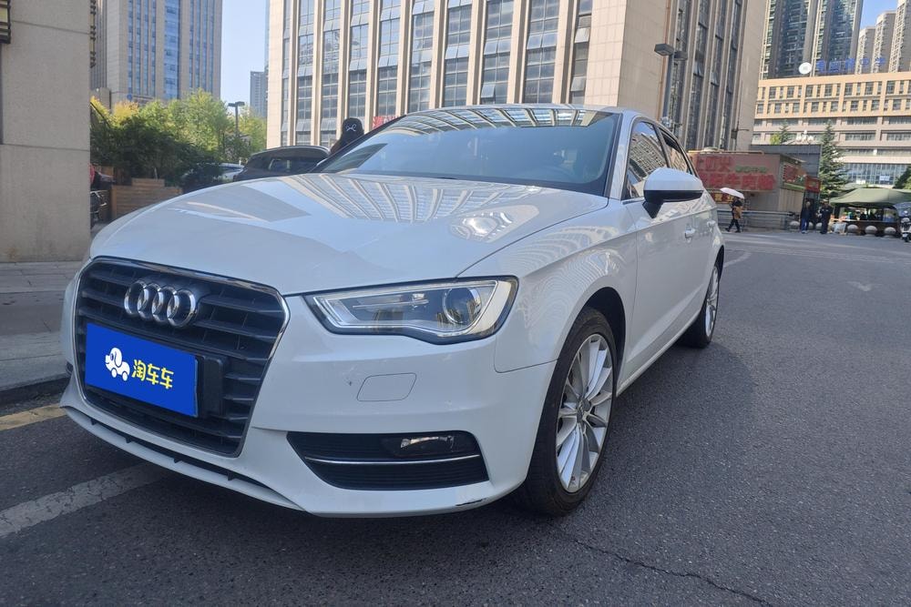 Audi A3 2014 — фото автомобиля