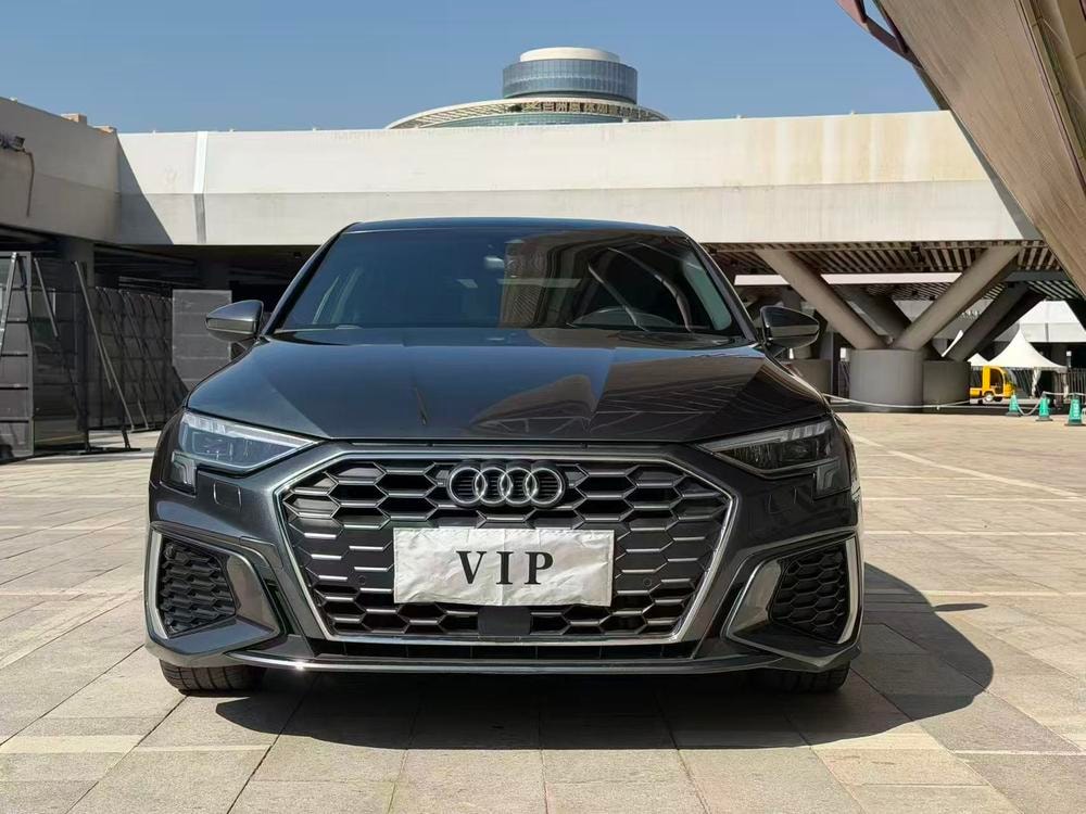 Audi A3 2023 — фото автомобиля