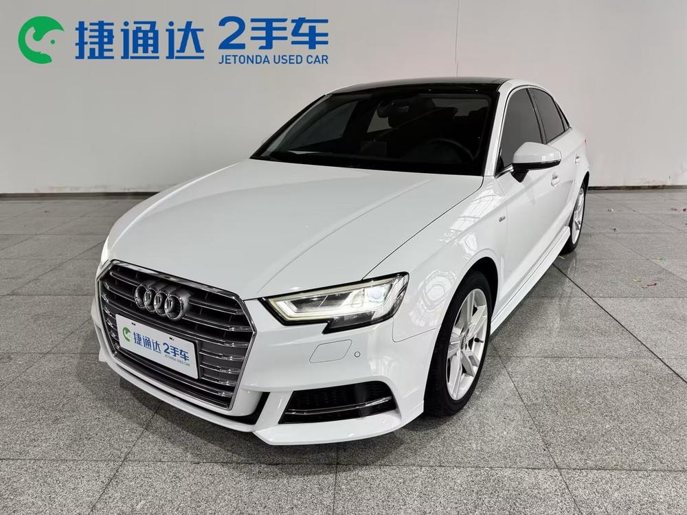 Audi A3 2020 — фото автомобиля
