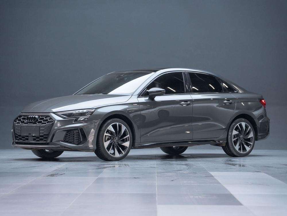 Audi A3 2022 — фото автомобиля