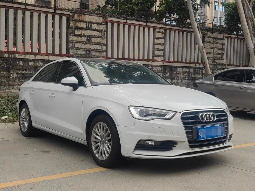 Audi A3 2016 — фото автомобиля