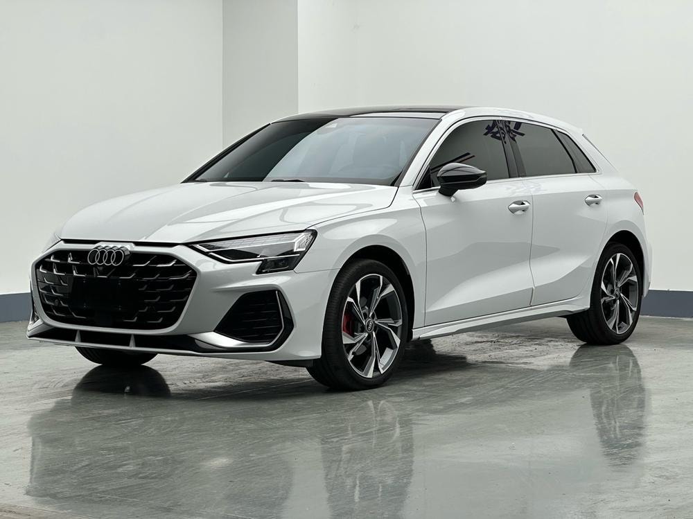 Audi A3 2025 — фото автомобиля 1