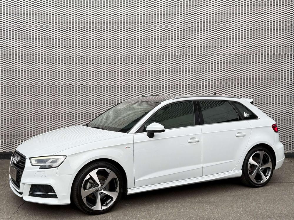 Audi A3 2019 — фото автомобиля 1