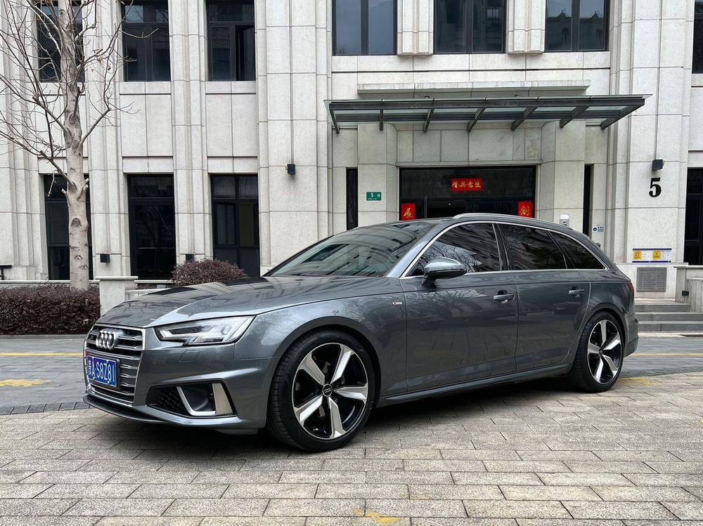 Audi A4 (Import) 2019 — фото автомобиля 1