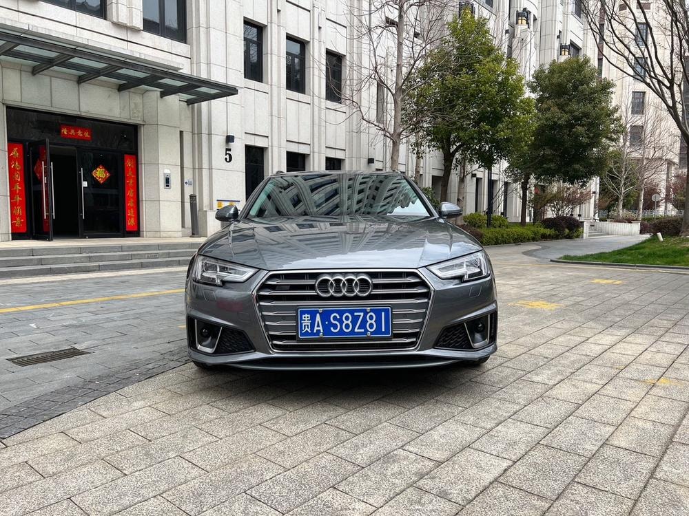 Audi A4 (Import) 2019 — фото автомобиля