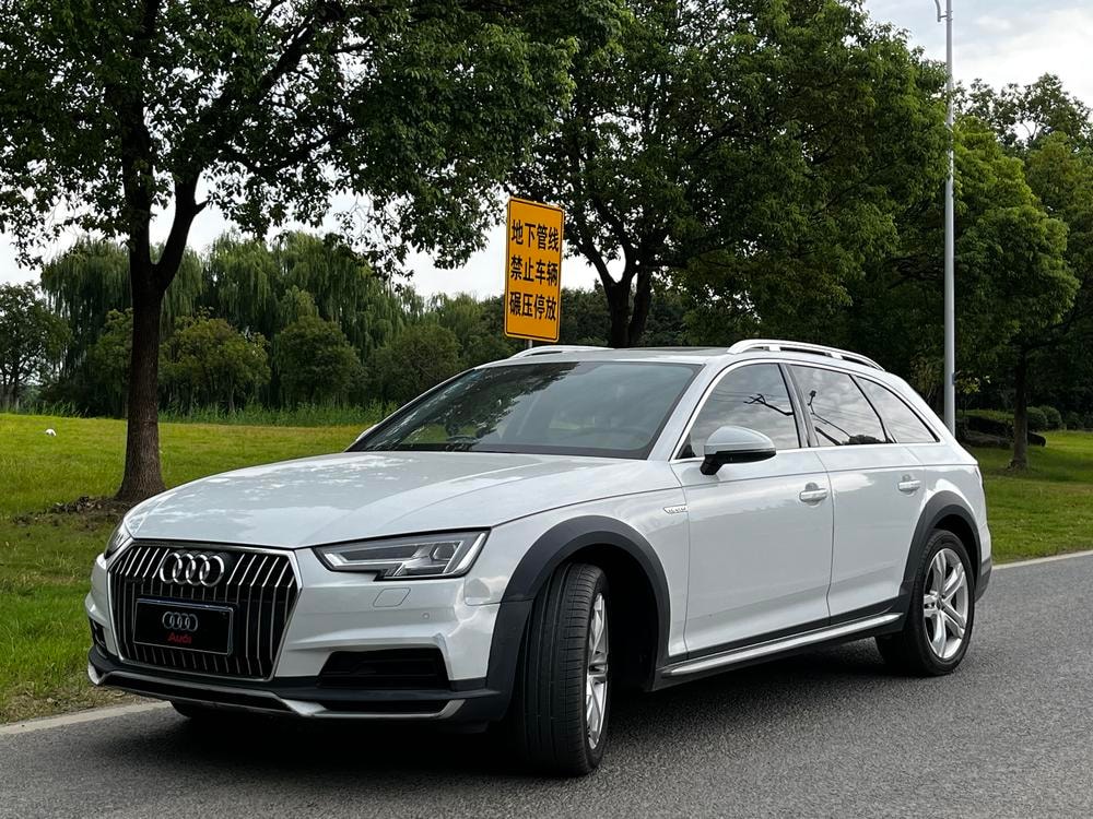 Audi A4 (Import) 2017 — фото автомобиля 1