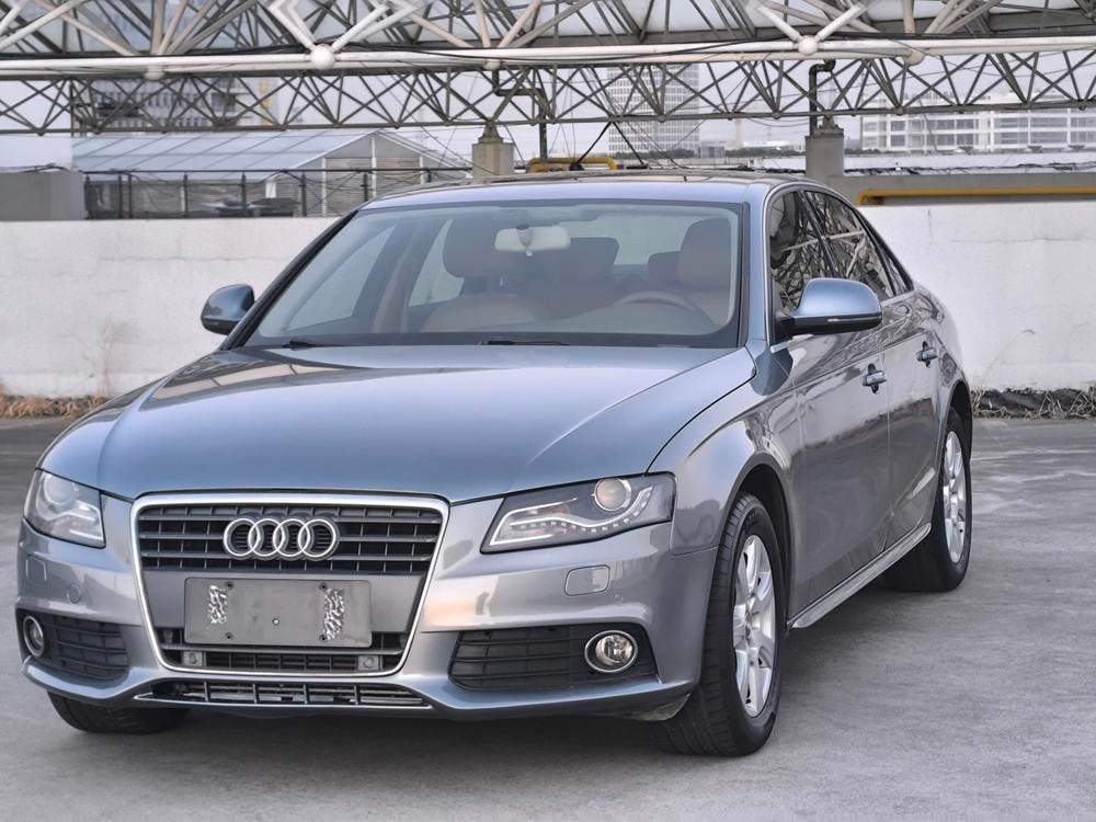 Audi A4L 2012 — фото автомобиля