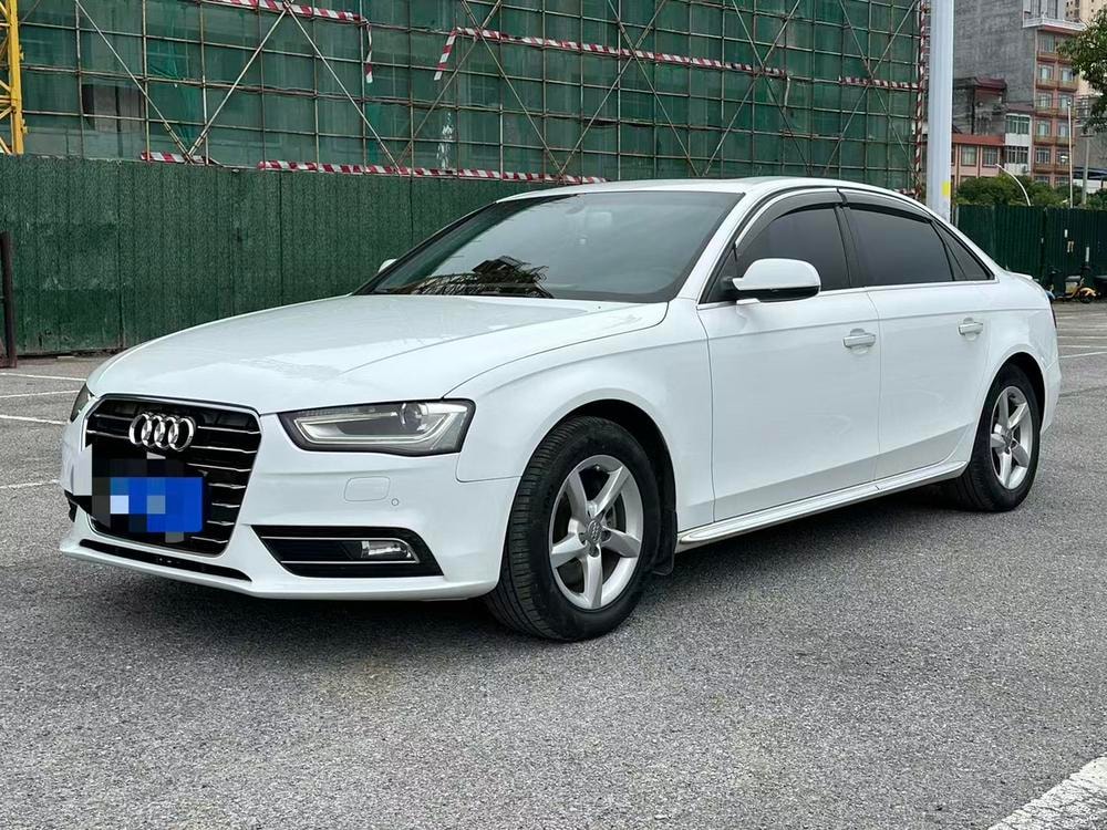 Audi A4L 2015 — фото автомобиля