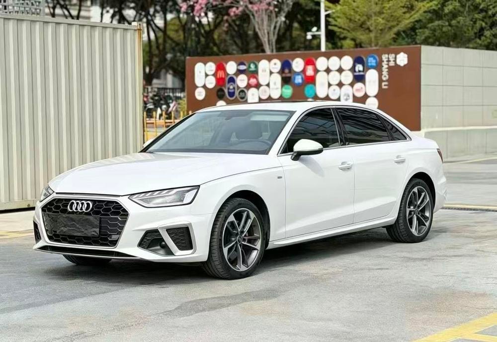 Audi A4L 2024 — фото автомобиля