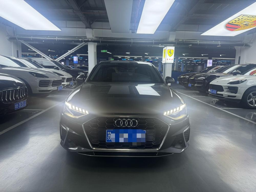 Audi A4L 2020 — фото автомобиля 1