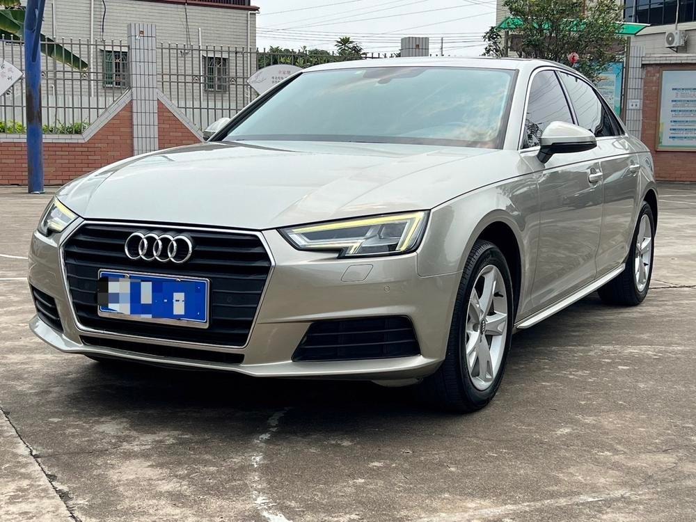 Audi A4L 2017 — фото автомобиля 1