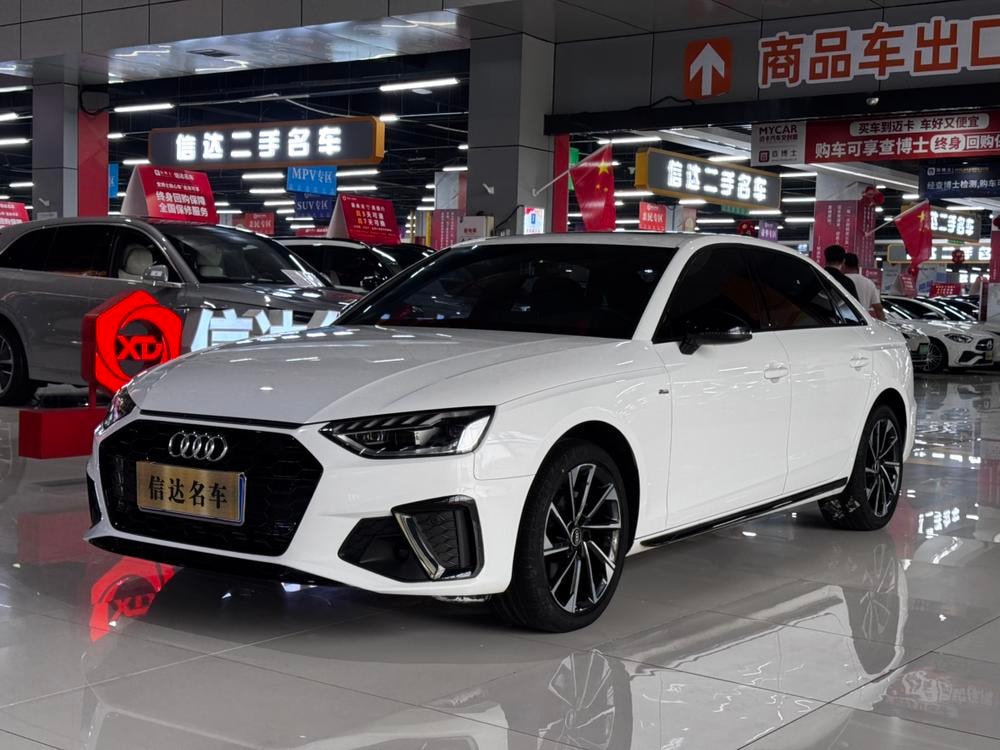 Audi A4L 2023 — фото автомобиля
