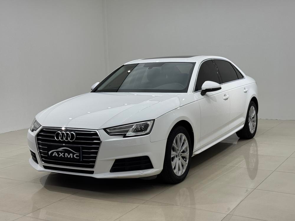 Audi A4L 2018 — фото автомобиля