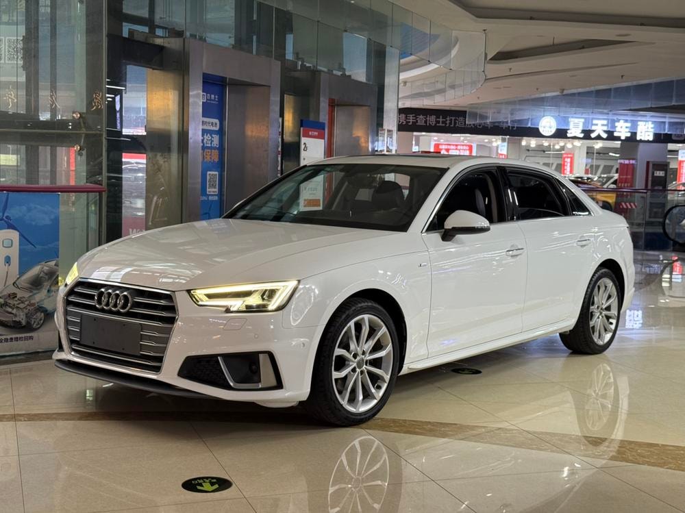 Audi A4L 2019 — фото автомобиля 1