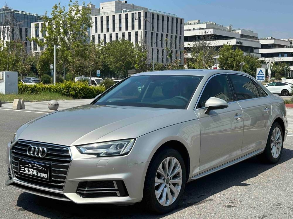 Audi A4L 2019 — фото автомобиля 1