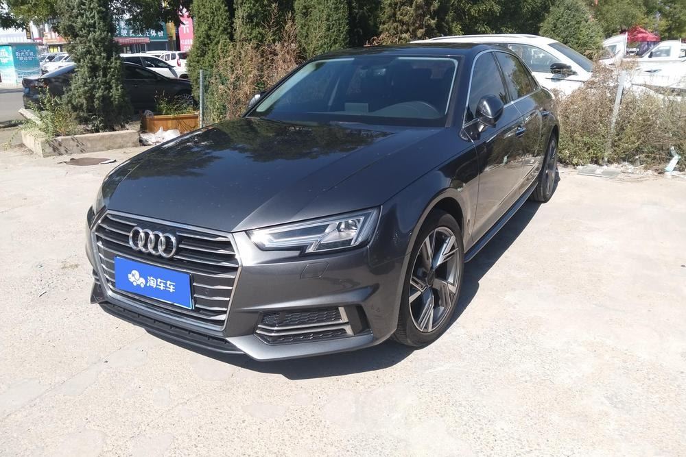 Audi A4L 2019 — фото автомобиля 1