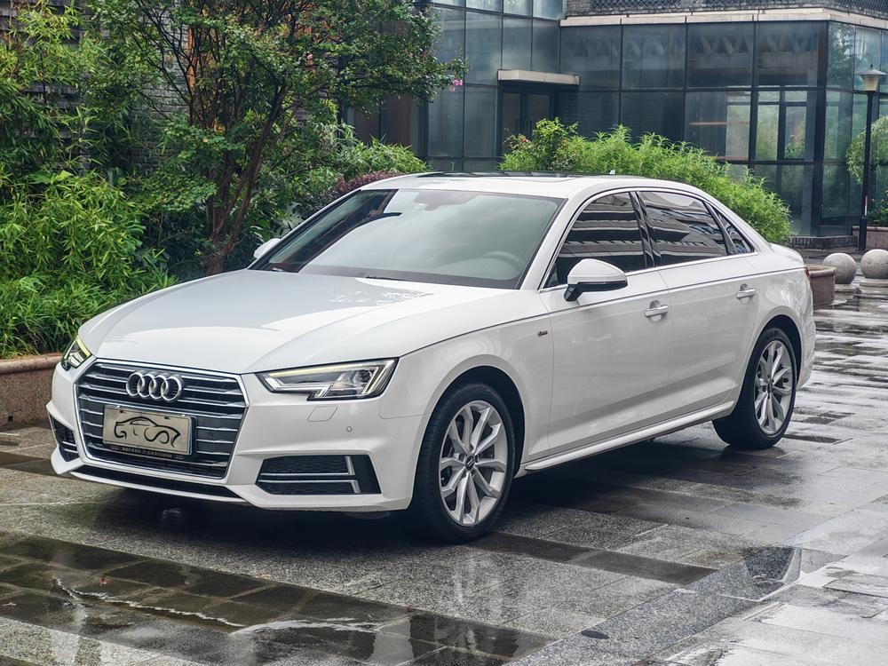 Audi A4L 2018 — фото автомобиля 1