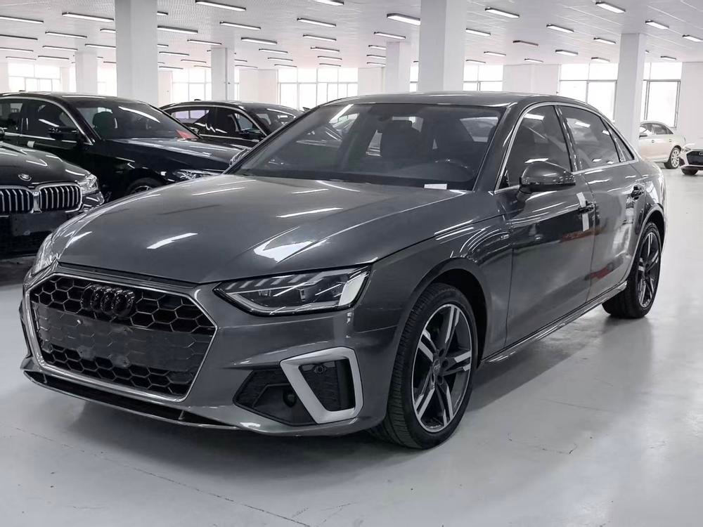Audi A4L 2020 — фото автомобиля