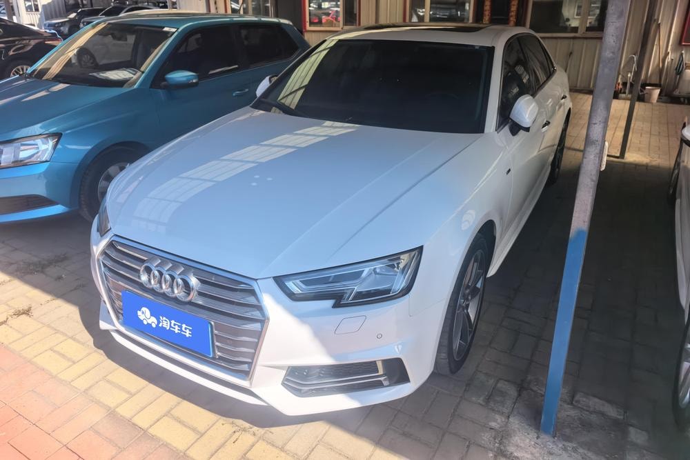 Audi A4L 2017 — фото автомобиля 1