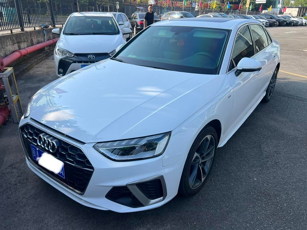 Audi A4L 2020 — фото автомобиля 1
