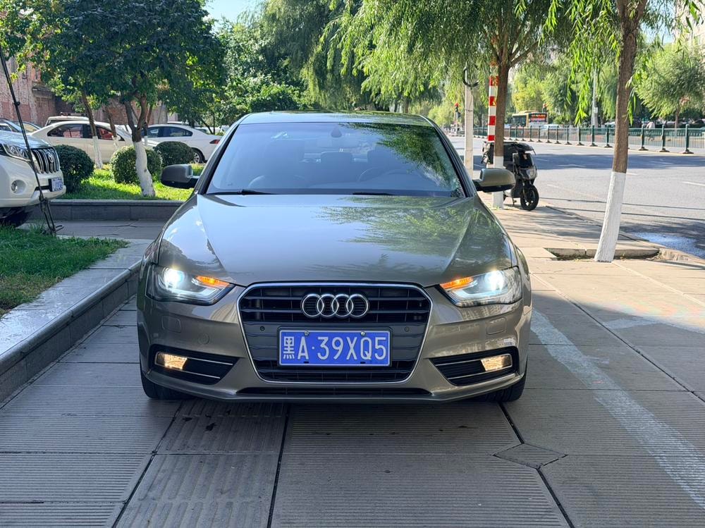 Audi A4L 2013 — фото автомобиля