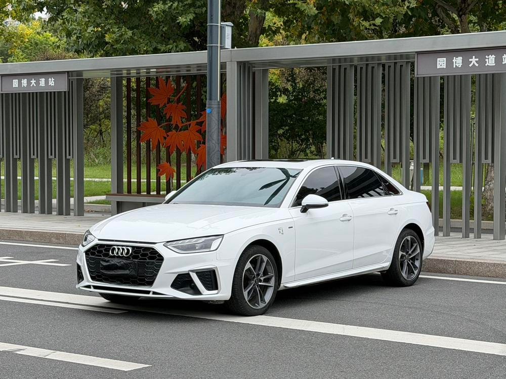 Audi A4L 2024 — фото автомобиля