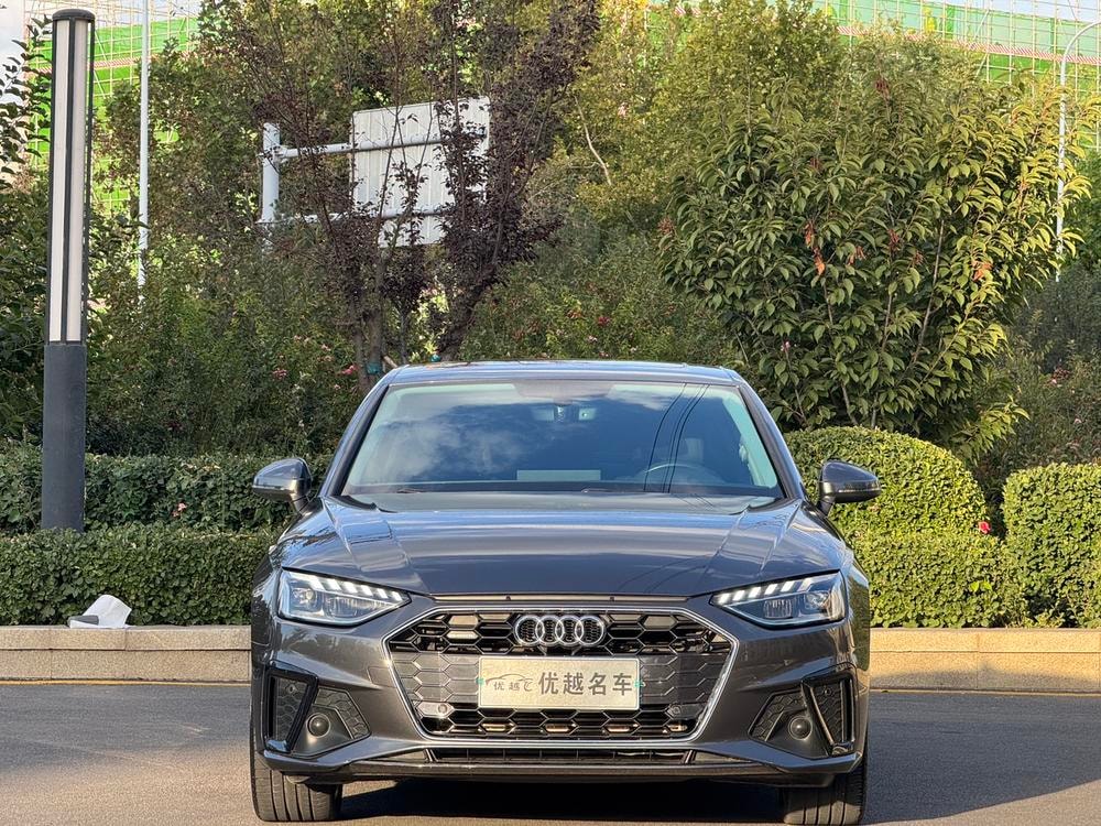 Audi A4L 2020 — фото автомобиля 1