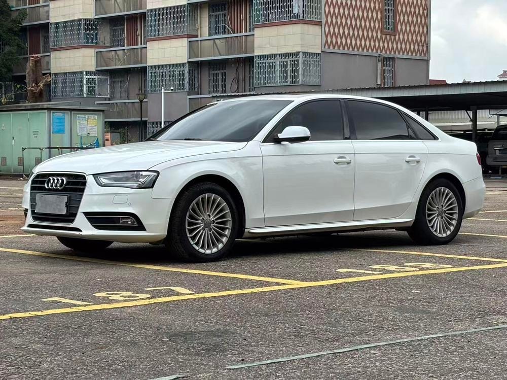 Audi A4L 2016 — фото автомобиля 1
