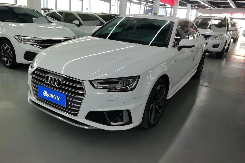 Audi A4L 2019 — фото автомобиля 1
