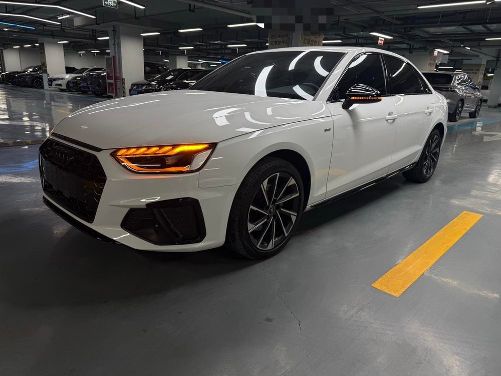 Audi A4L 2023 — фото автомобиля 1
