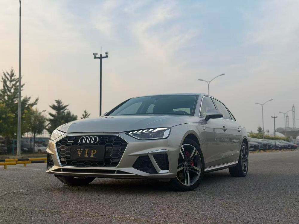 Audi A4L 2020 — фото автомобиля