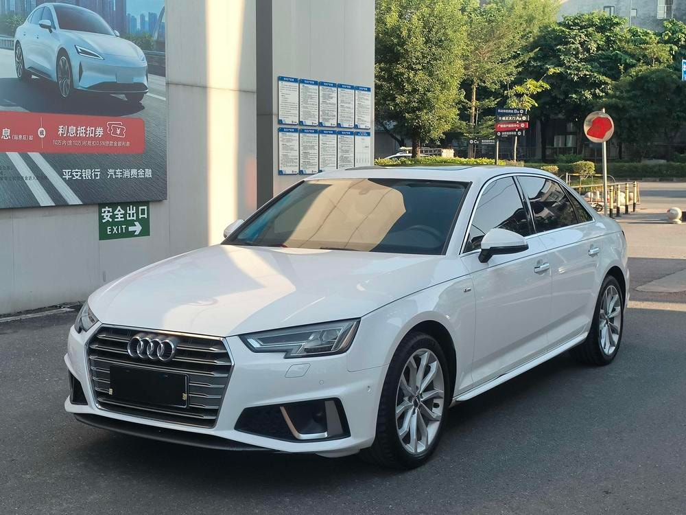 Audi A4L 2019 — фото автомобиля 1