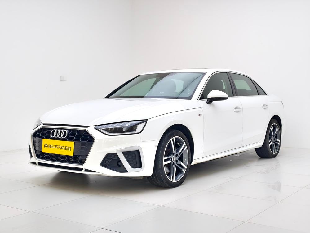Audi A4L 2022 — фото автомобиля 1