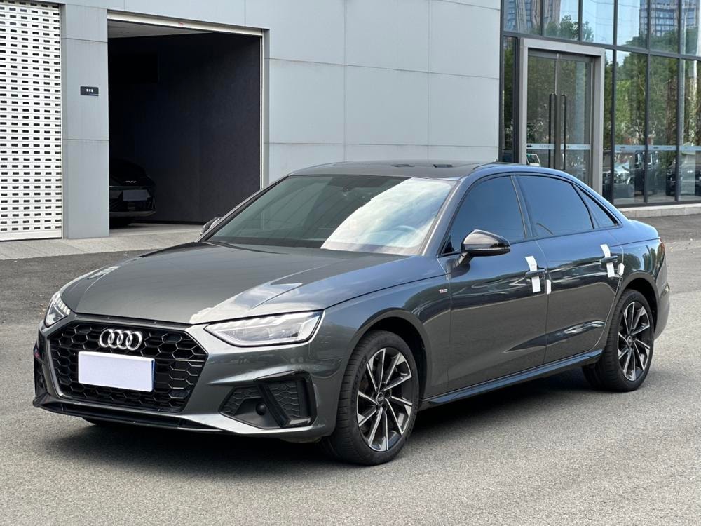 Audi A4L 2024 — фото автомобиля