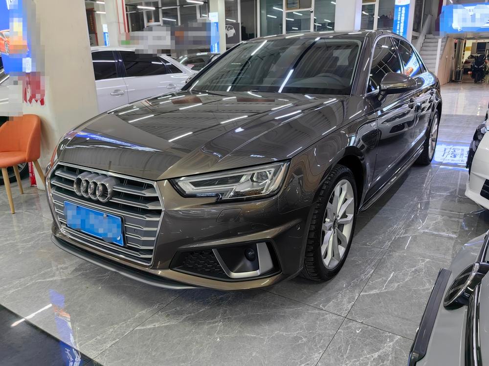 Audi A4L 2019 — фото автомобиля 1
