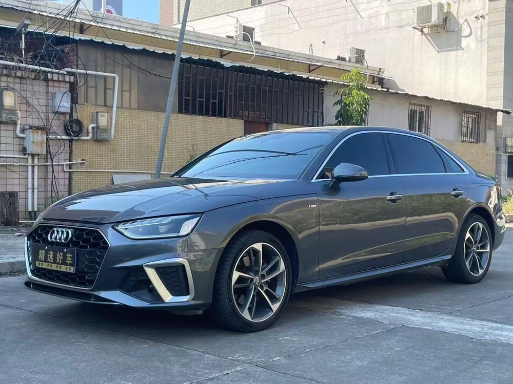 Audi A4L 2020 — фото автомобиля 1