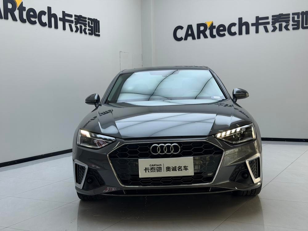 Audi A4L 2023 — фото автомобиля
