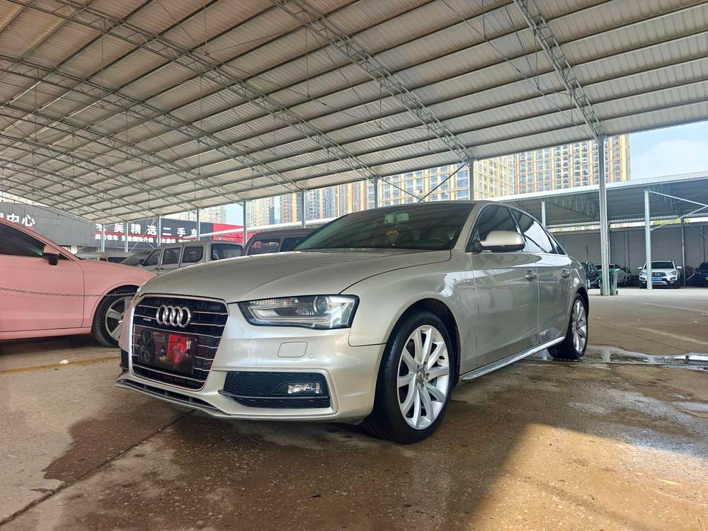Audi A4L 2015 — фото автомобиля
