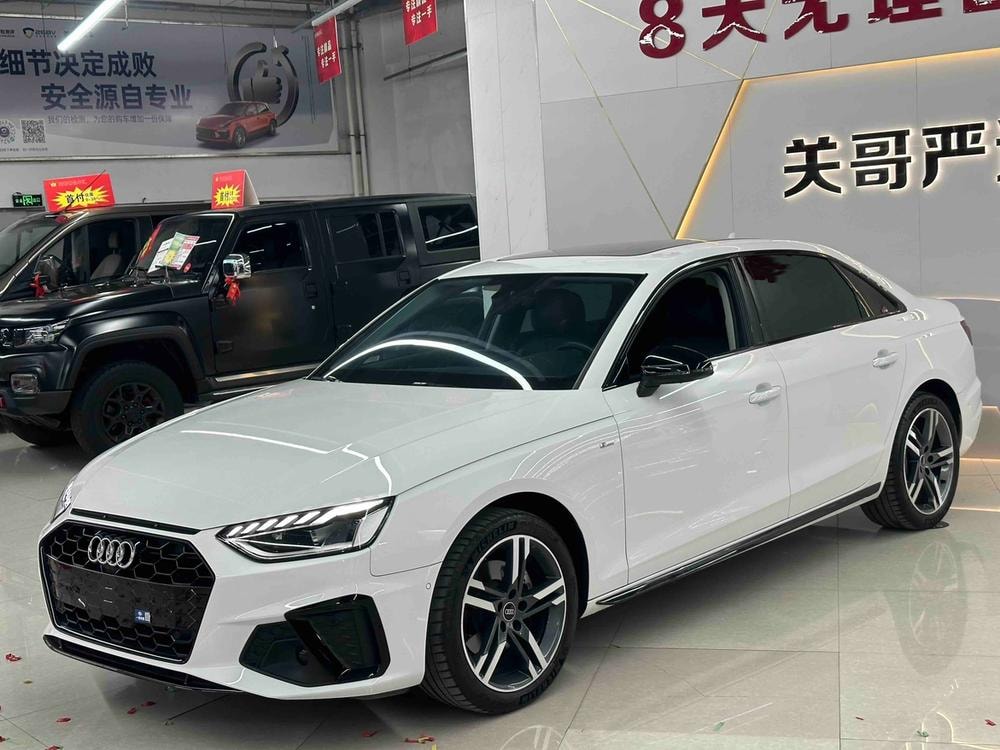 Audi A4L 2022 — фото автомобиля