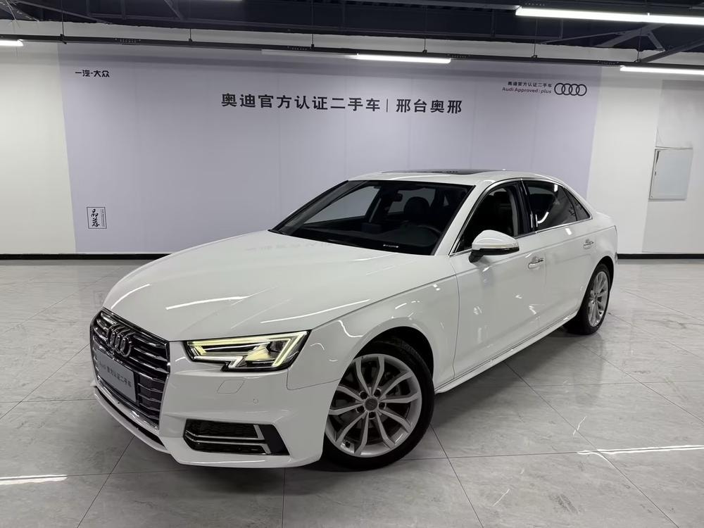Audi A4L 2019 — фото автомобиля
